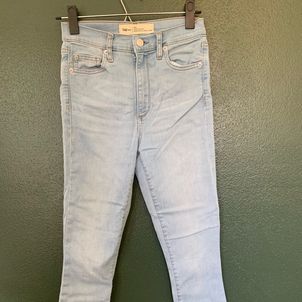 Gap True Skinny High Rise Crop 26R